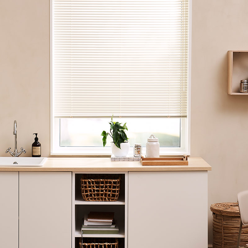 Aluminium jaloezieën 25mm Crème