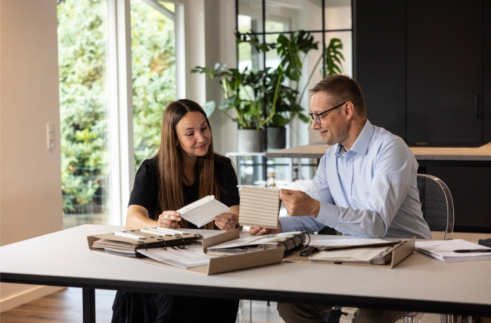 Onze expert komt bij je thuis  met het volledige raamdecoratie assortiment